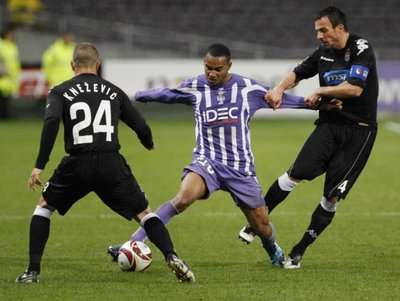 2009-12-03-00000101953802