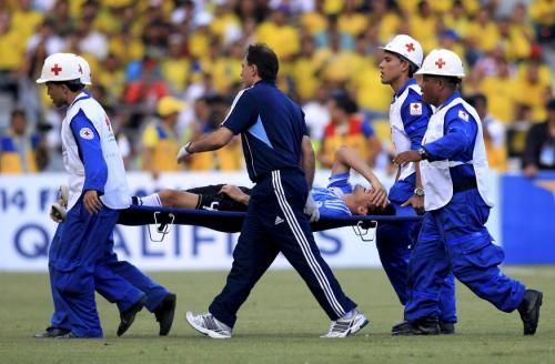 2011-11-15t222344z_01_sao07_rtridsp_3_soccer-world_reuters