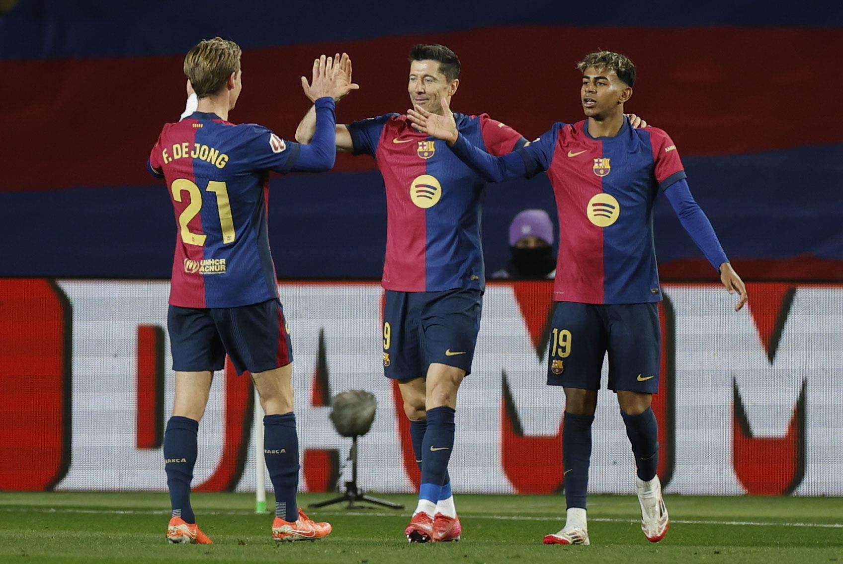 لاعبو برشلونة