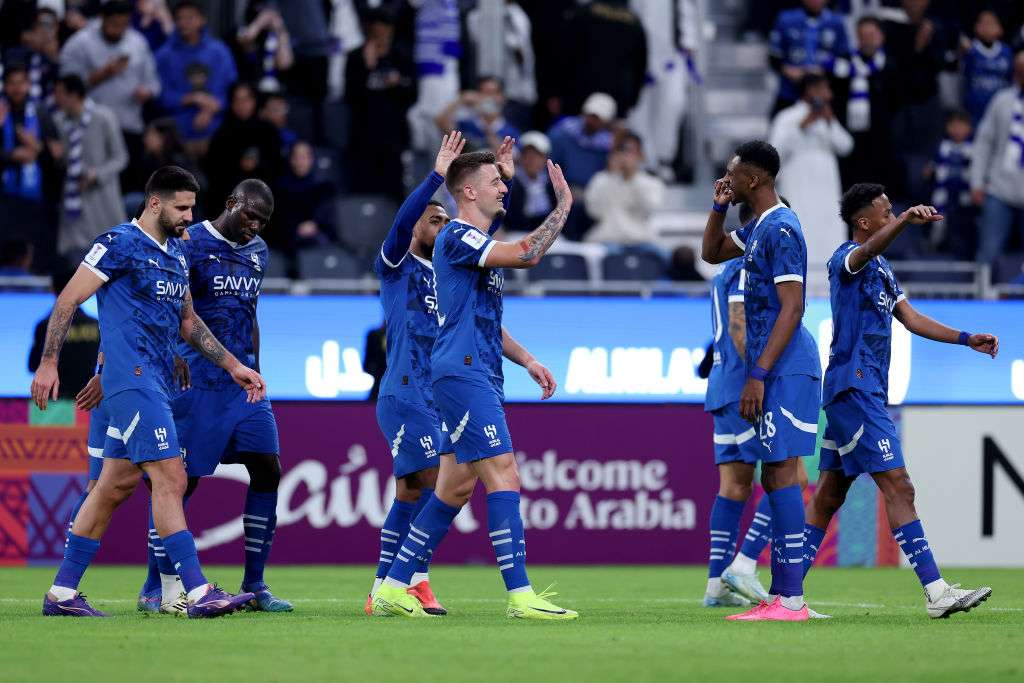 لاعبو الهلال