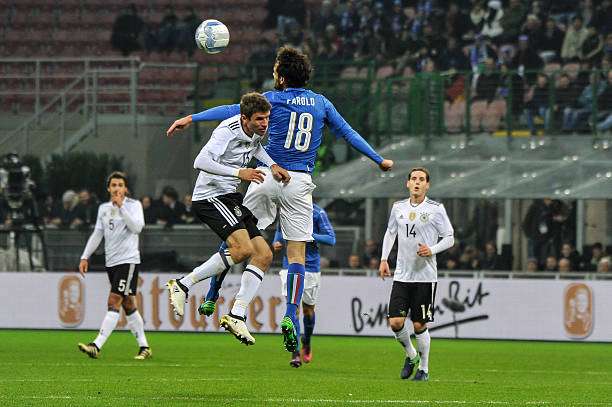 لقاء سابق بين المنتخبين