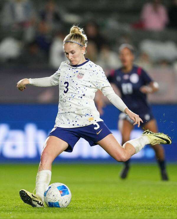 جينا نايسونجر