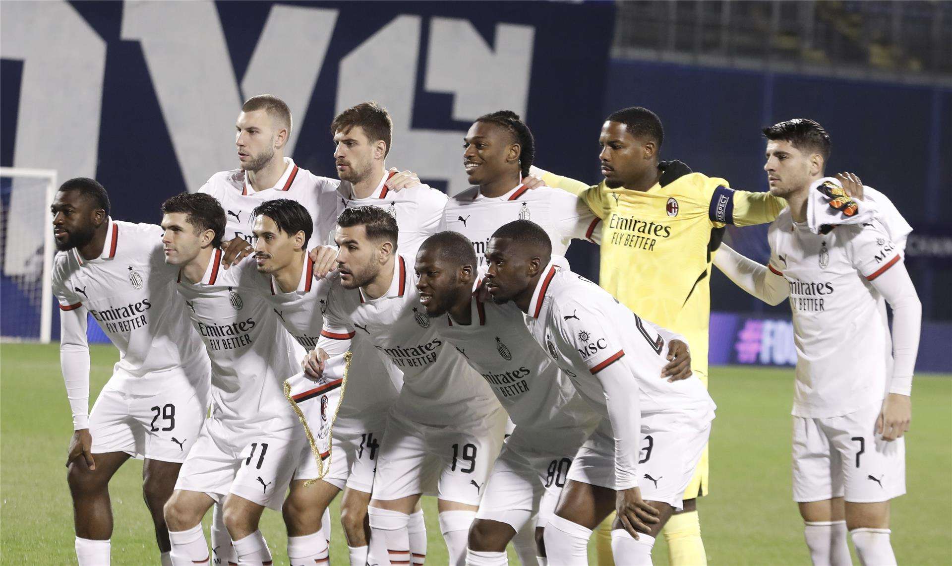 لاعبو ميلان