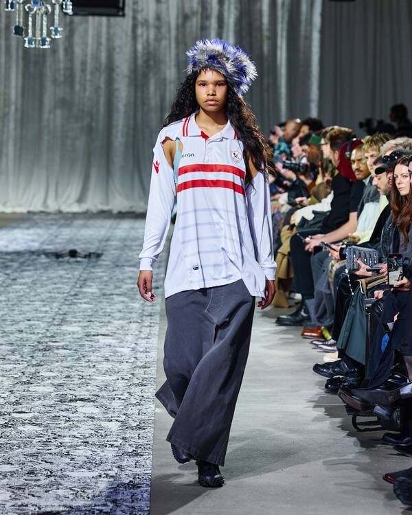 قميص الزمالك في عرض الأزياء