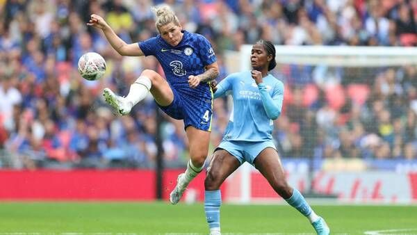 خديجة شاو وميلي برايت