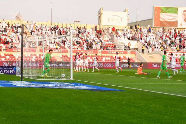 من الدوري الإماراتي
