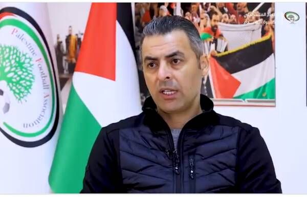 إيهاب أبو جزر