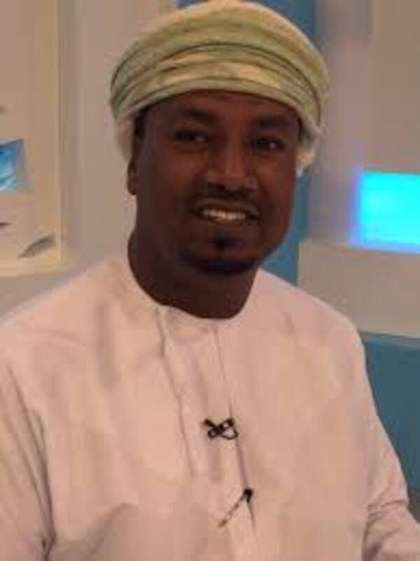 هلال المخيني