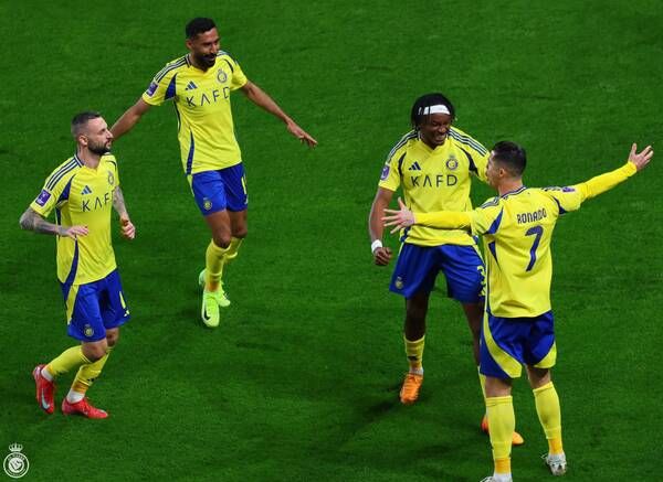 لاعبو النصر