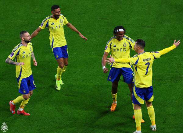 لاعبو النصر