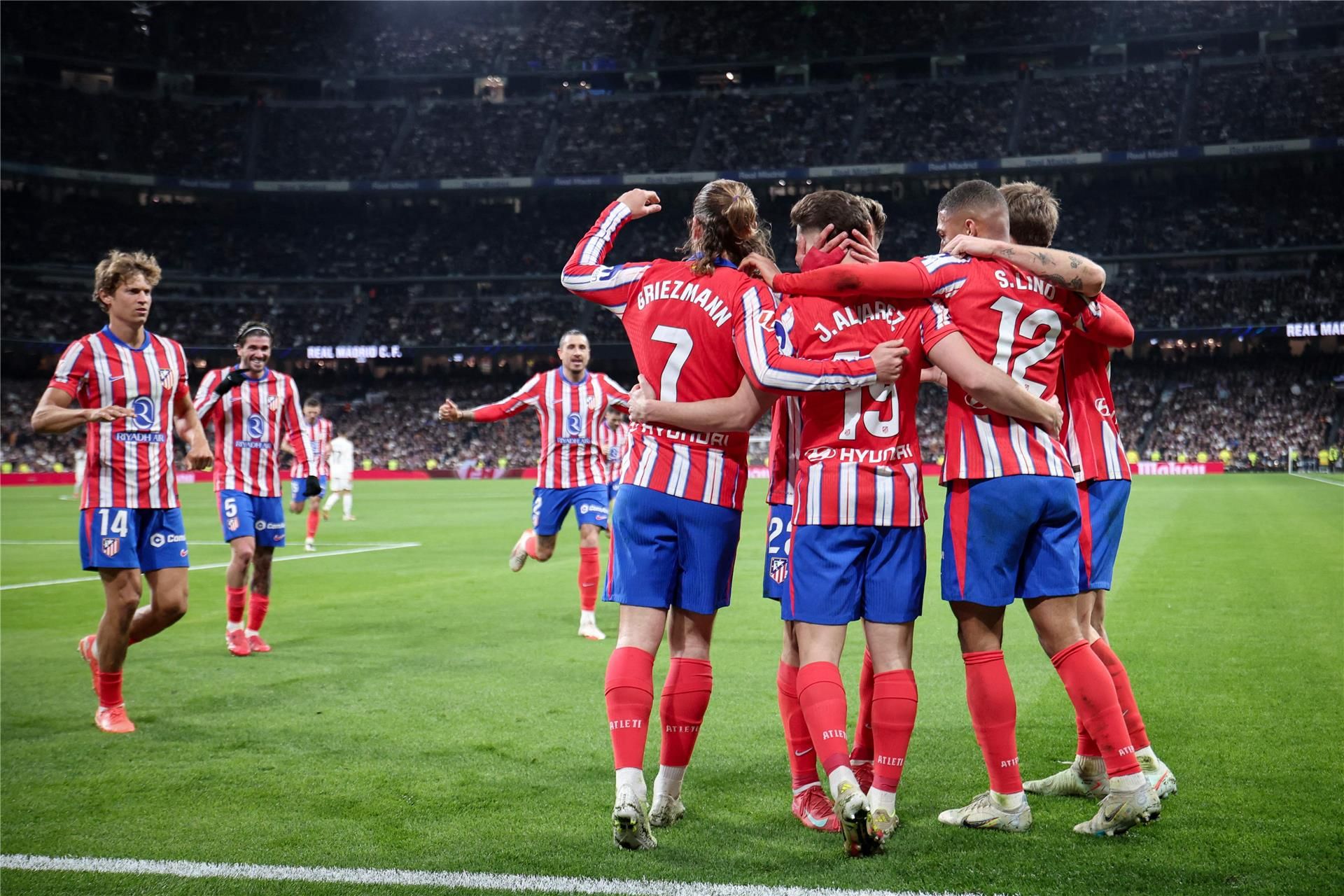 لاعبو أتلتيكو مدريد