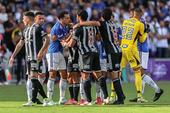 كروزيرو وأتلتيكو مينيرو