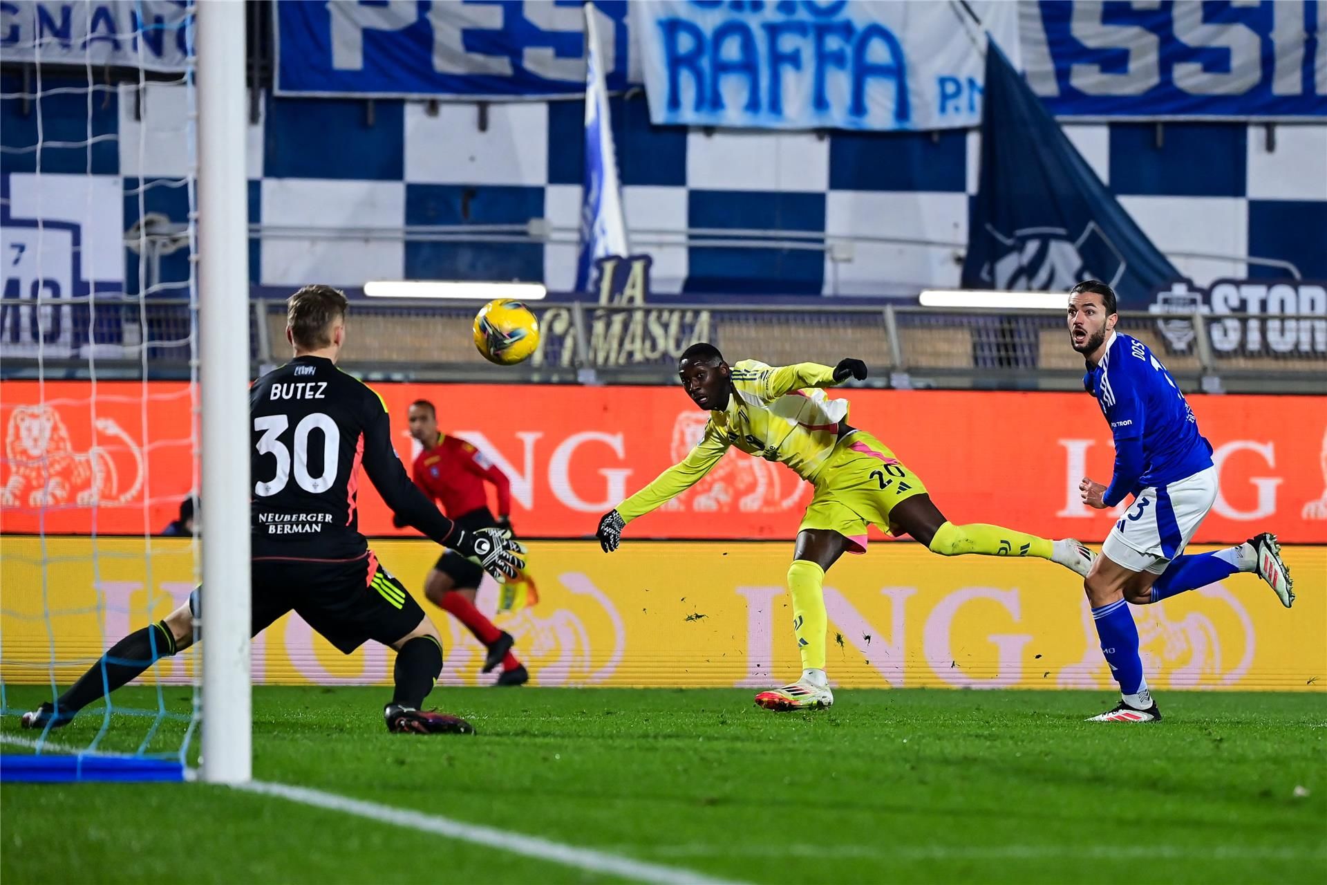 من منافسات البطولة