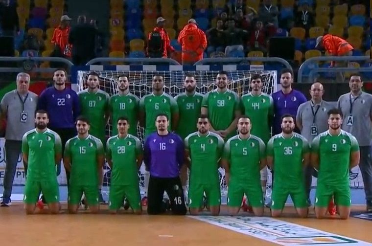 لاعبو منتخب الجزائر