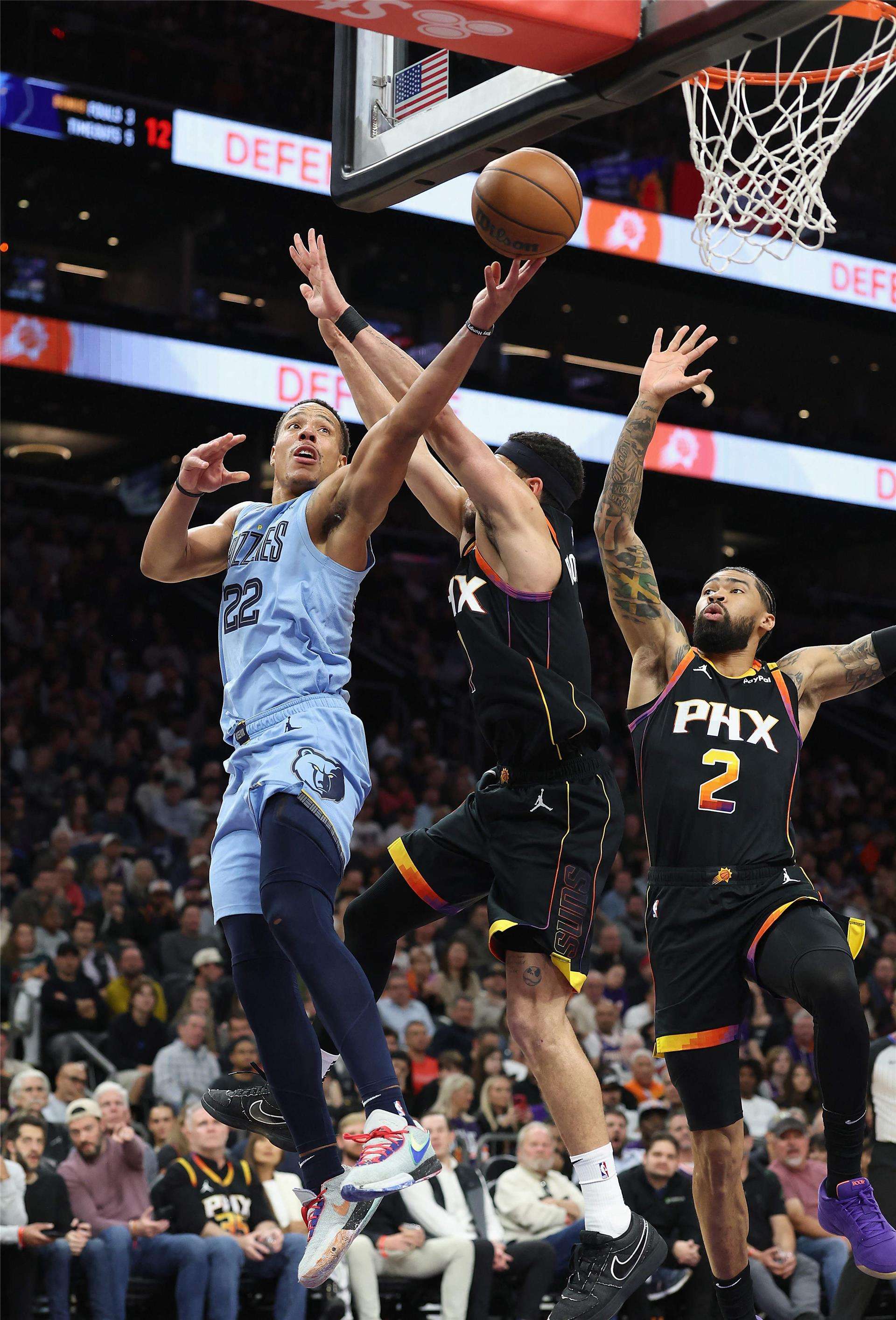 من مواجهة ممفيس جريزليس وفينيكس صنز