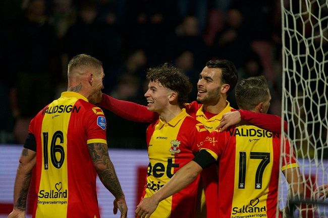 فرحة لاعبي جو أهيد إيجلز