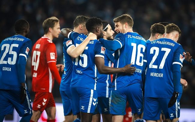 فرحة لاعبي ماجديبورج