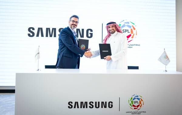 من توقيع الشراكة