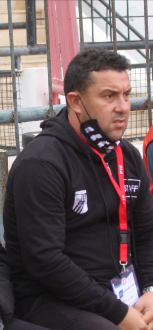 أنيس بوجلبان