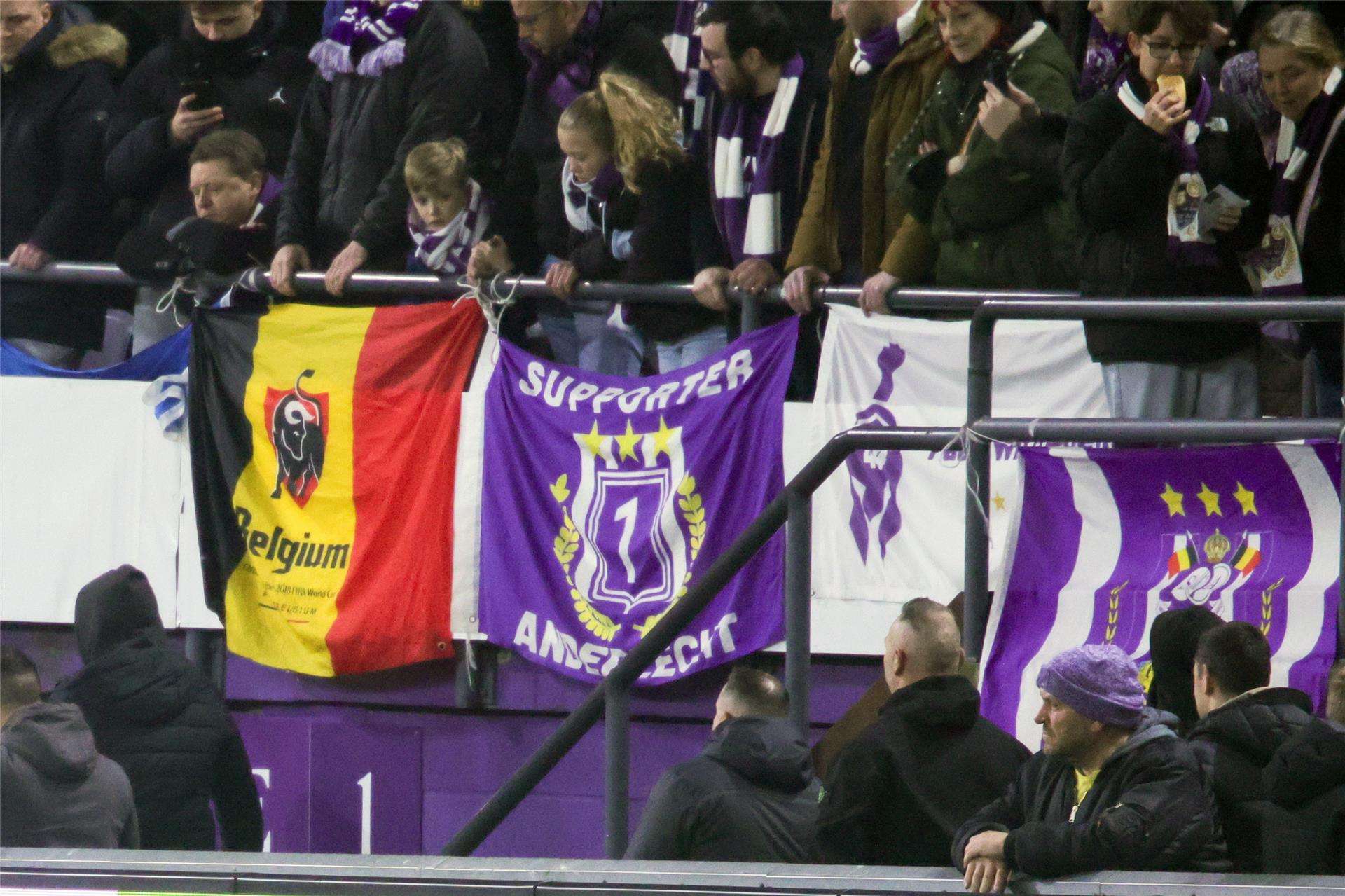 جانب من الحضور الجماهيري للمباراة