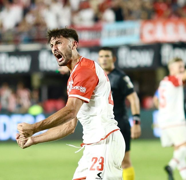 من مواجهة إستوديانتس لابلاتا وسينترال كوردوبا