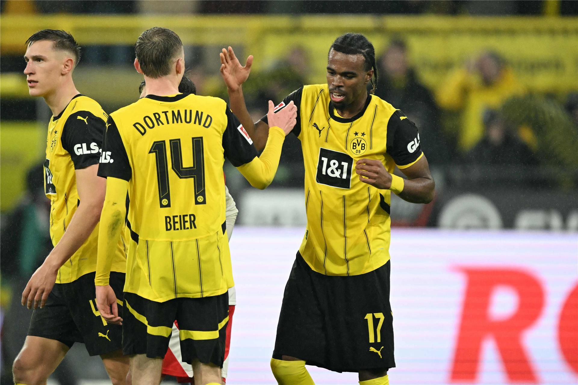 لاعبو بوروسيا دورتموند