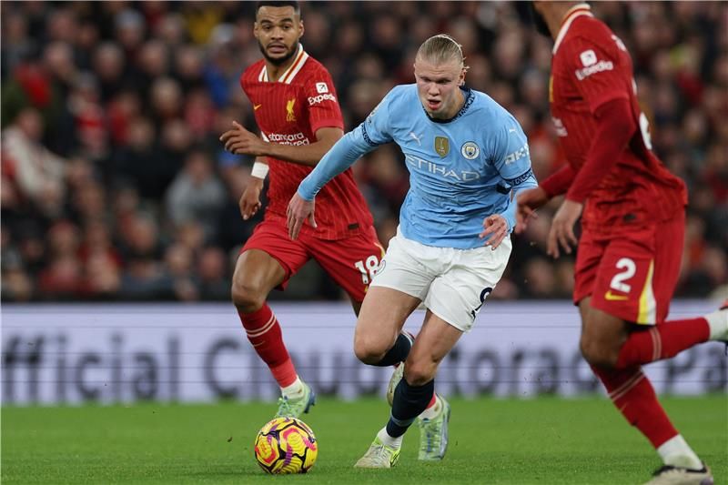 لقاء سابق بين الفريقين