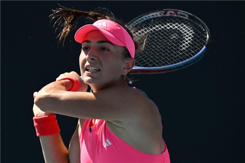 إلينا أفانيسيان