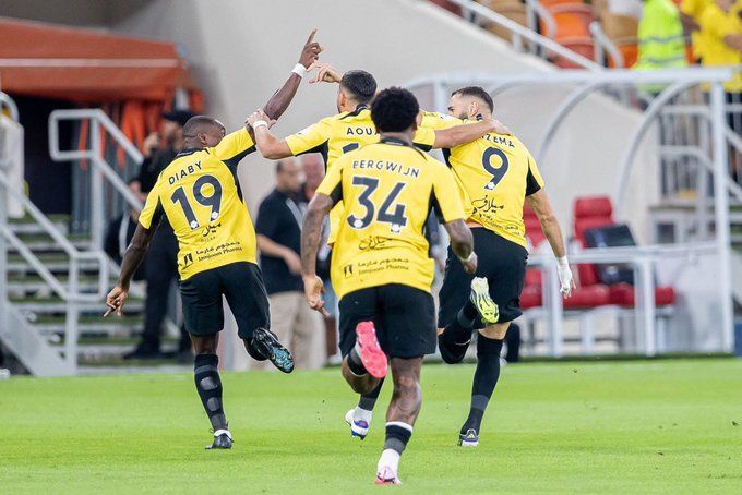 لاعبو اتحاد جدة