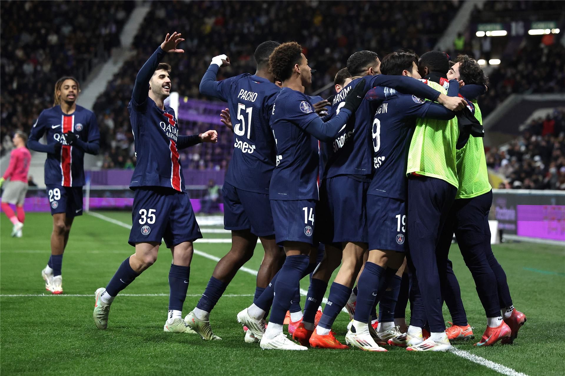 لاعبو باريس سان جيرمان