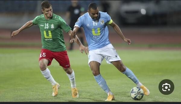 لقاء سابق بين الفيصلي والوحدات