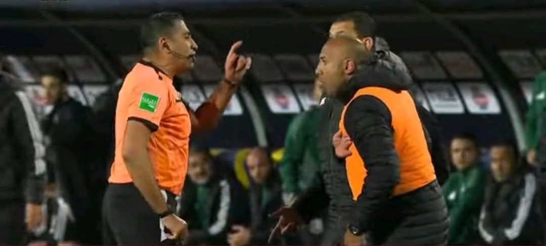 أيمن عبد العزيز