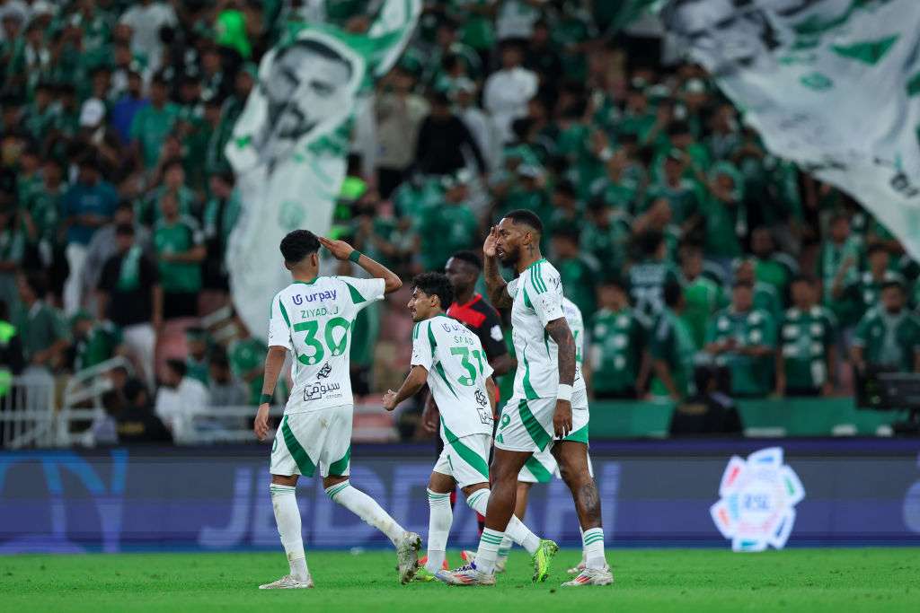 لاعبو الأهلي