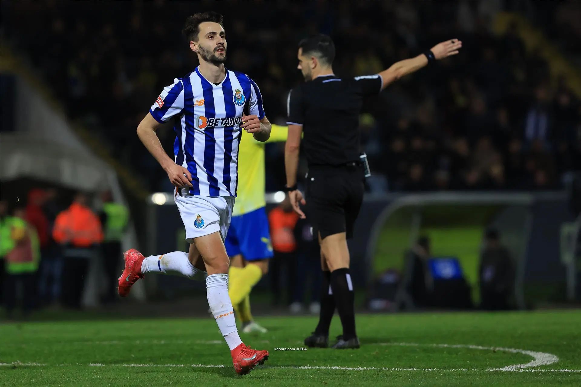 ?i=epa%2fsoccer%2f2025-03%2f2025-03-01%2f2025-03-01-11933304_epa