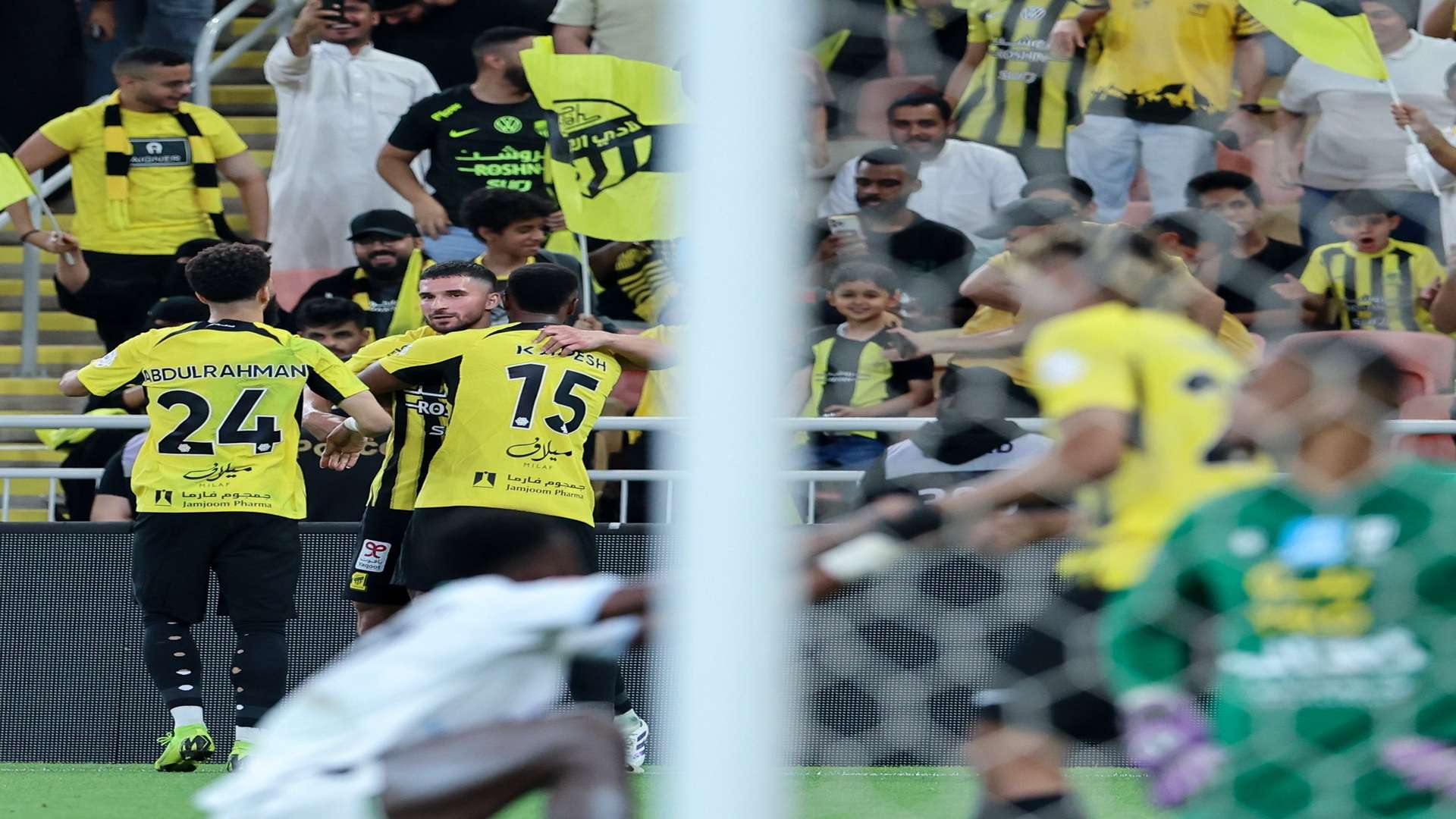 لاعبو الاتحاد