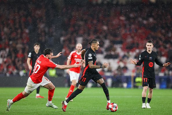 لقاء سابق بين الفريقين