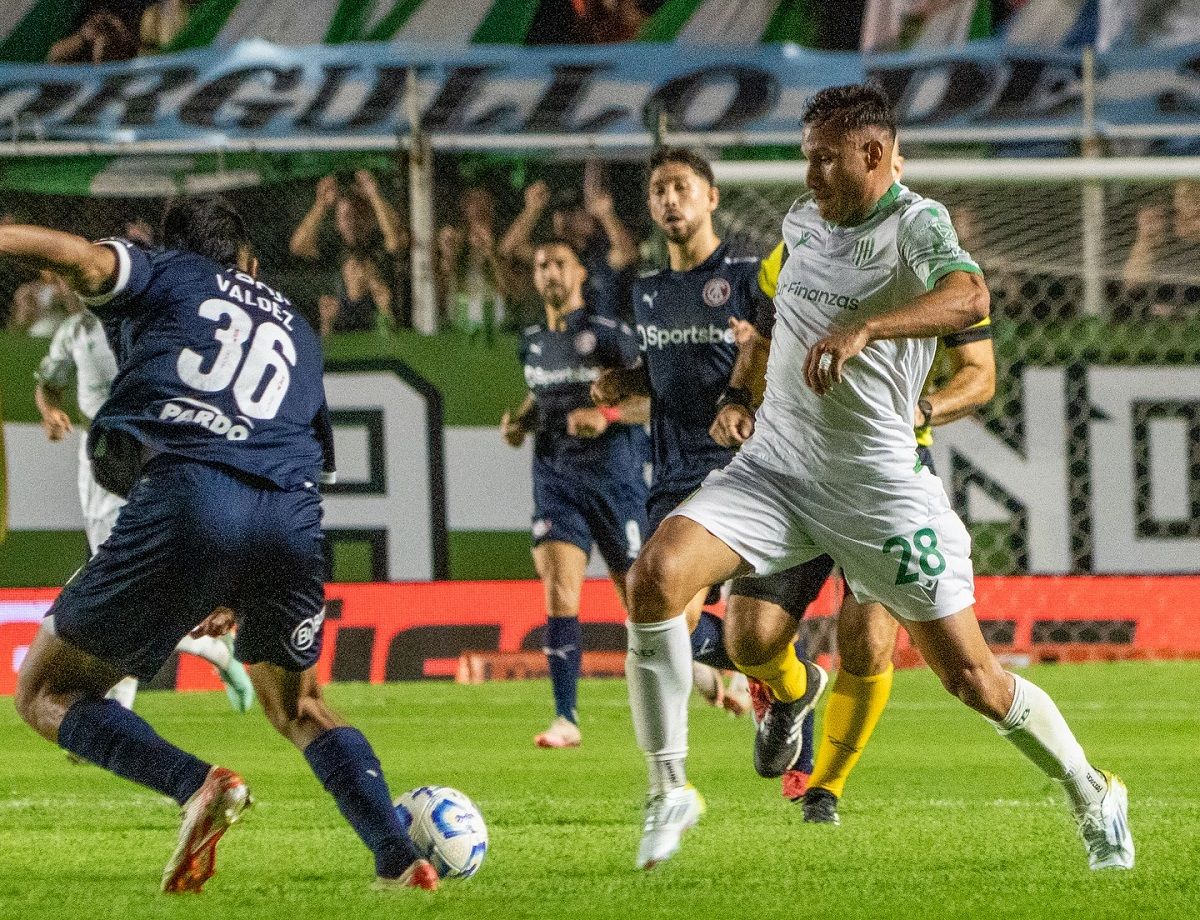 من مواجهة إنديبندينتي أمام بانفيلد