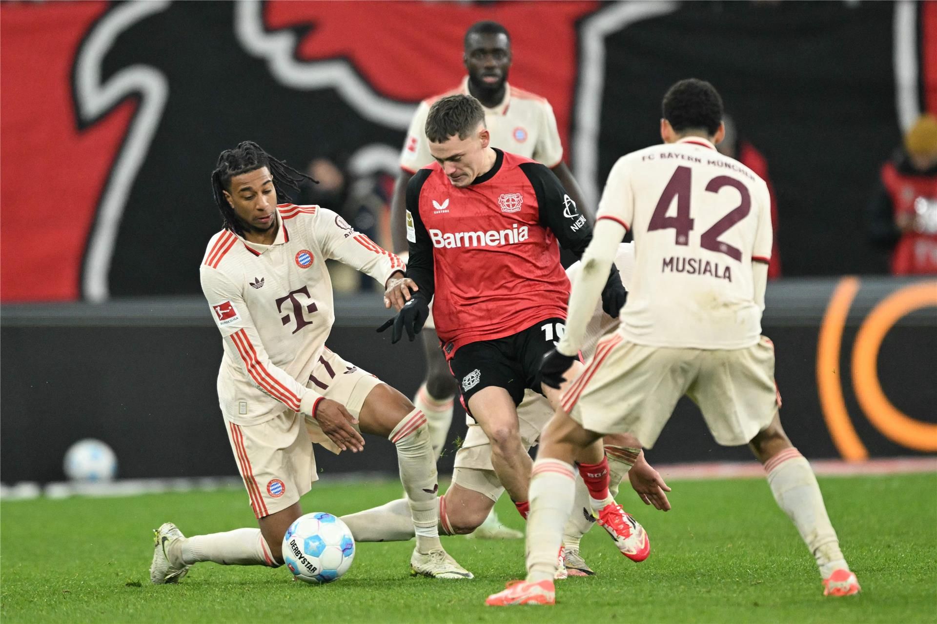 من مباراة سابقة بين الفريقين