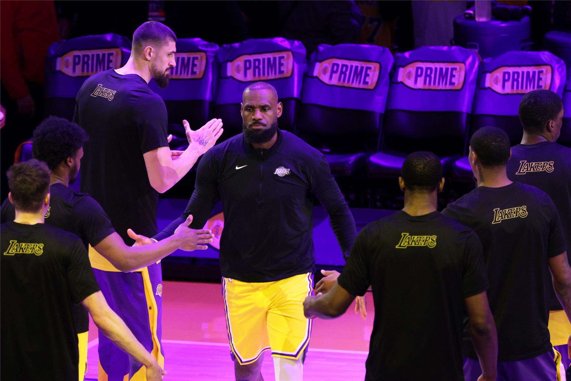 ليبرون جيمس