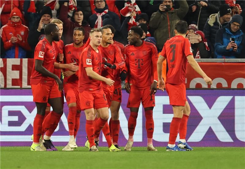 الزي الأساسي لبايرن ميونخ