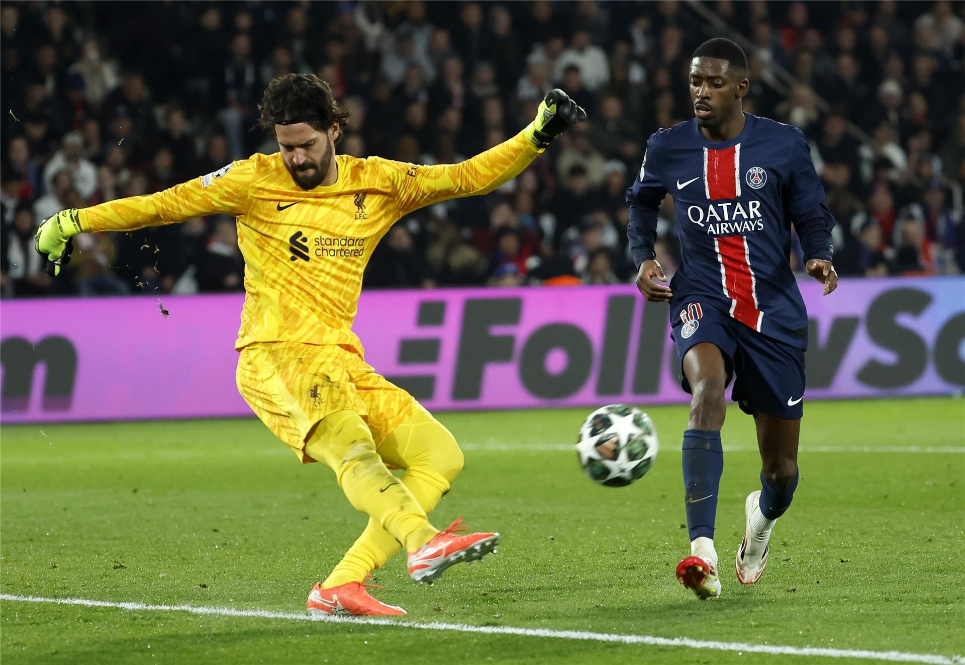 أليسون بيكر