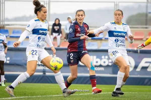 ?i=corr%2f558%2fkoo_558923