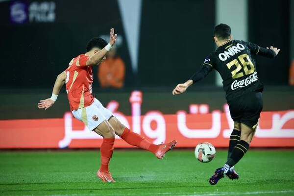 لقاء سابق بين الفريقين