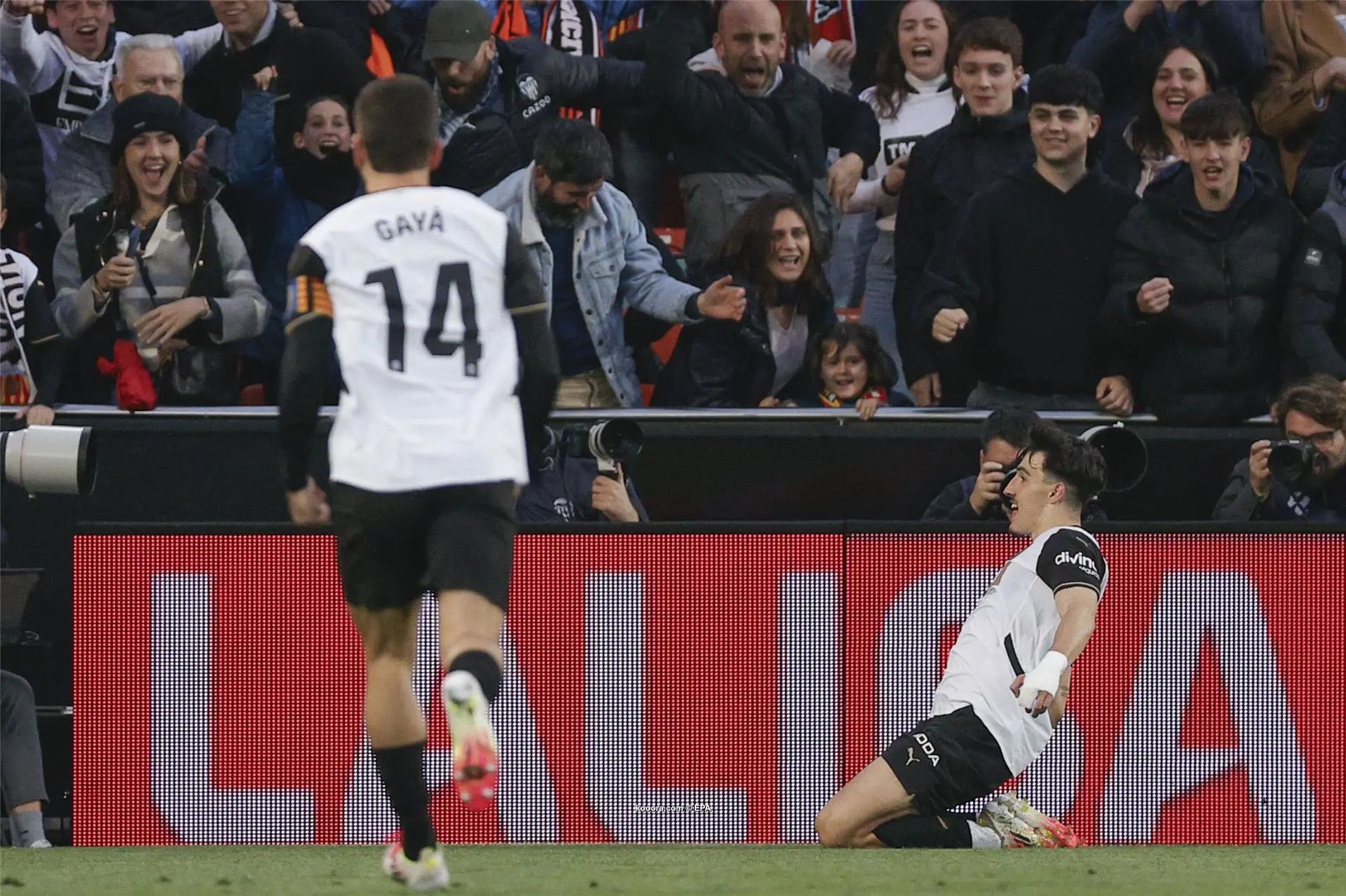 ?i=albums%2fmatches%2f2991437%2f2025-03-08-11949799_epa