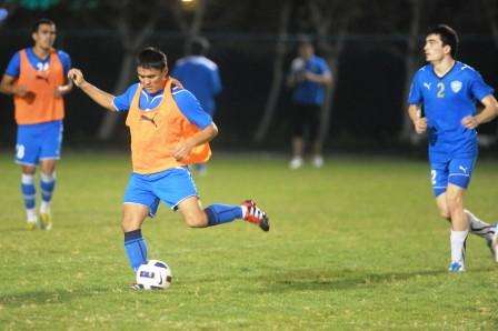  جانب من تدريبات أوزبكستان الأولمبي أمس في دبي 