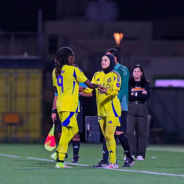 لحظة دخول لينا بوساحة