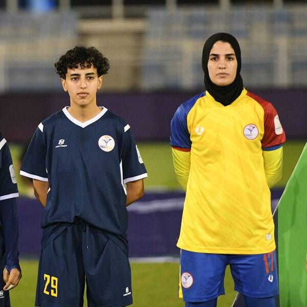 هاجر الأنصاري مهاجمة وحارسة مرمى الترجي