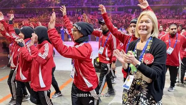 ?i=corr%2f559%2fkoo_559018