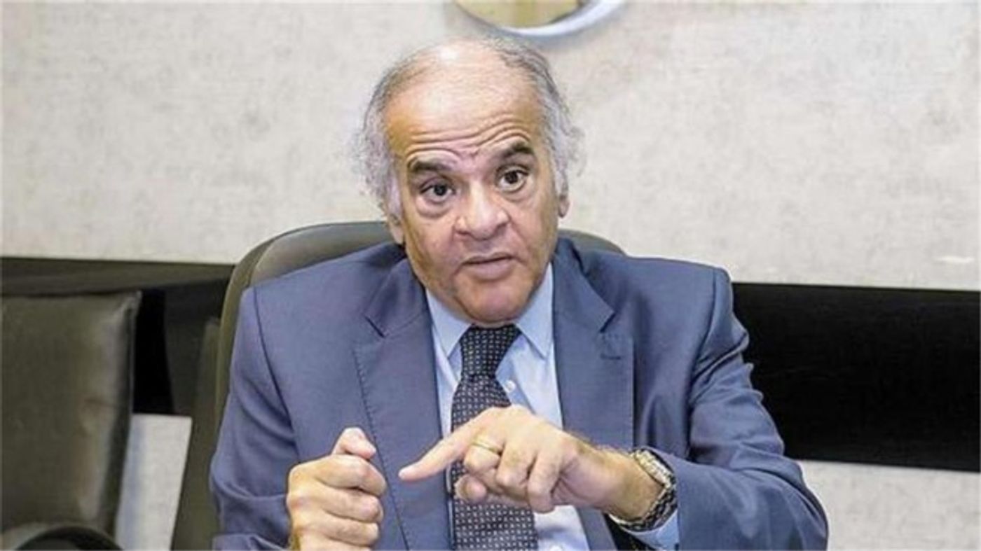 عباس: هؤلاء يحاولون ابتزاز الزمالك.. ونهائي الكأس مسؤولية شيكابالا وثلاثي الأبيض
