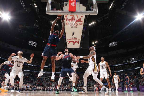 من مباراة بيليكانز ولوس أنجليس كليبرز